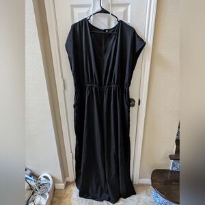 Elegant Black Maxi Dress